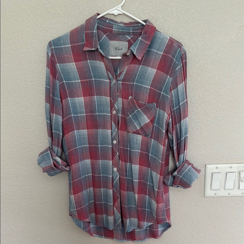 Rails Hunter Laguna Rose size small Red and Blue Plaid Button-Up Shirt